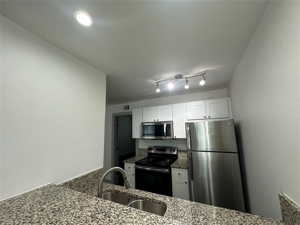 4633 Fairmount Street, Unit 207 Dallas, TX 75219 - Photo 6 of 11