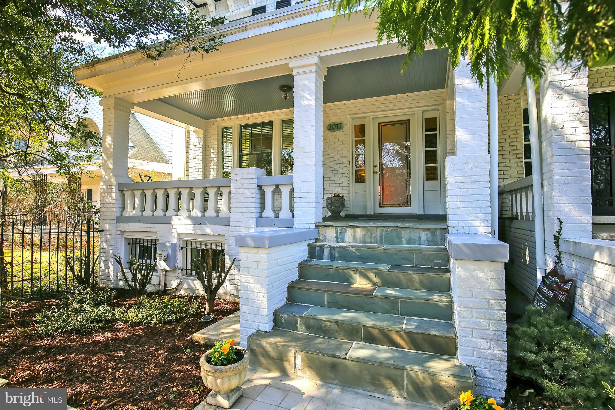 Exterior (Front)