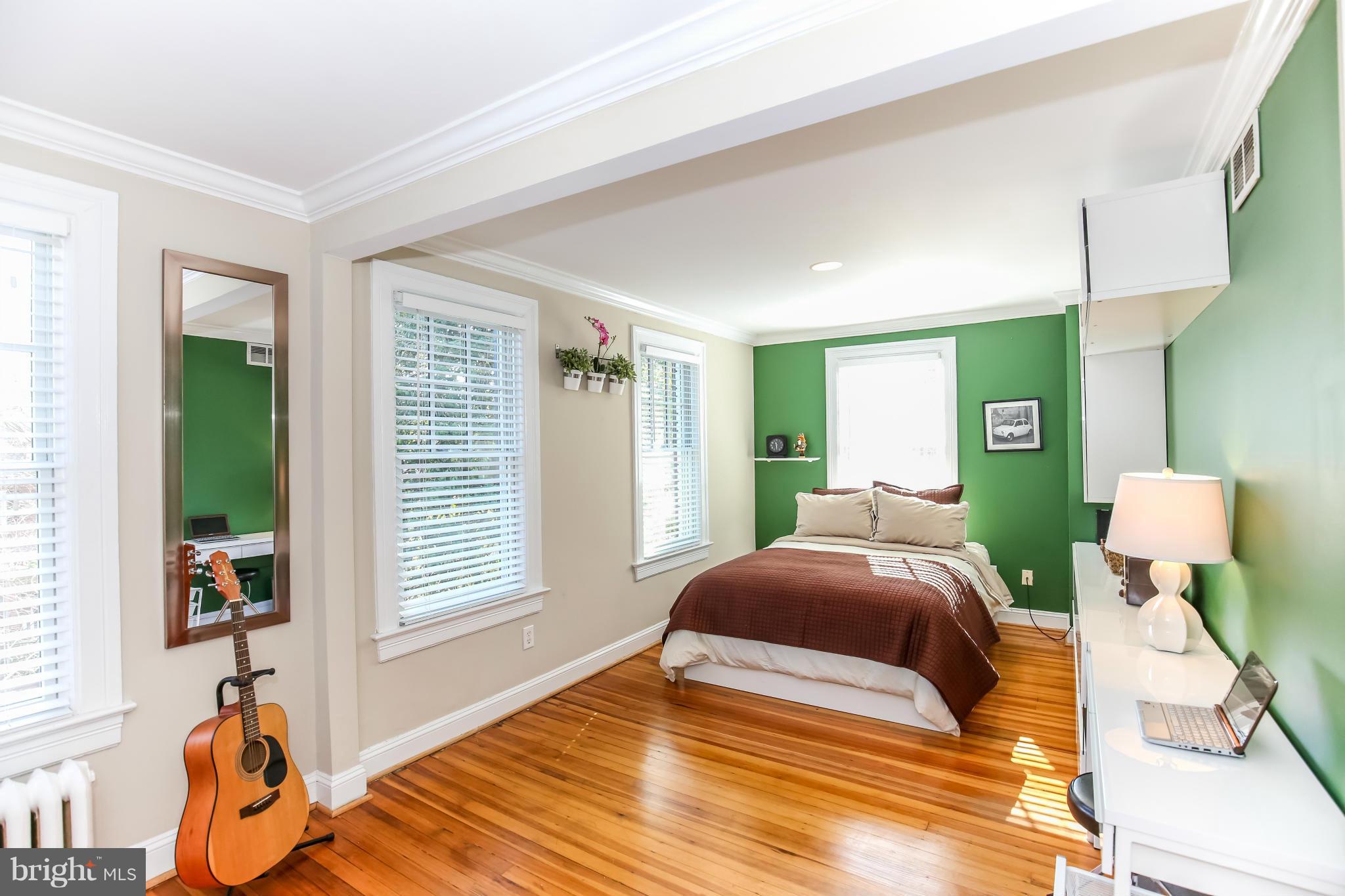 2017 Klingle Road Northwest Washington, DC 20010 - Photo 21 of 30 Bedroom