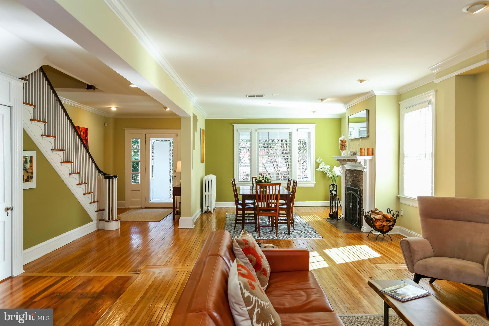 2017 Klingle Road Northwest Washington, DC 20010 - Photo 9 of 30 Living Room