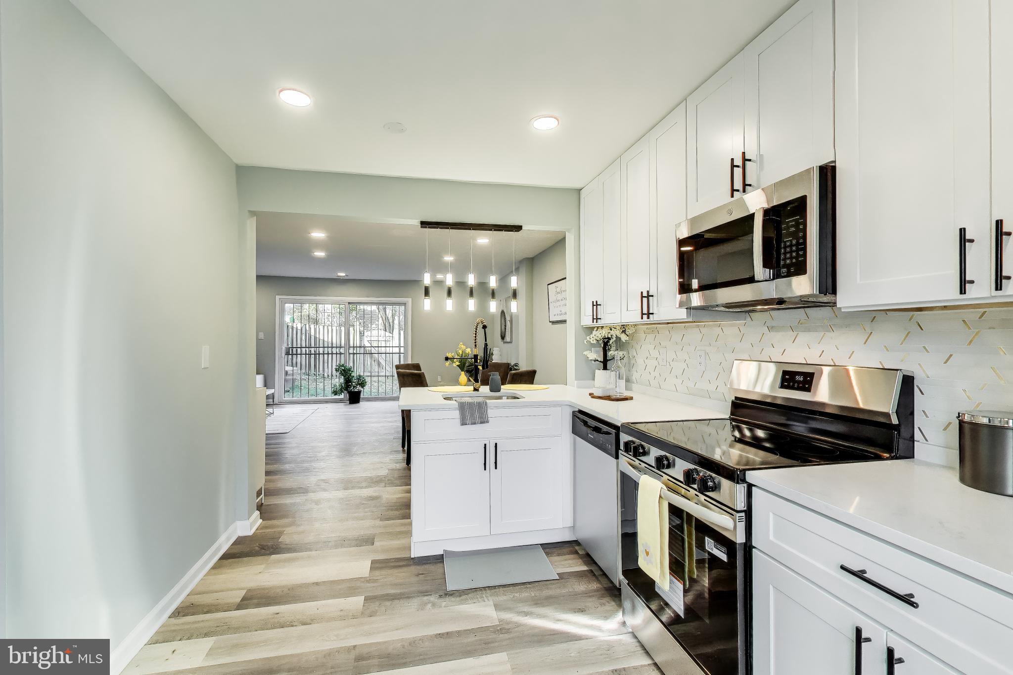 2267 Anvil Lane Temple Hills, MD 20748 - Photo 11 of 32 Kitchen