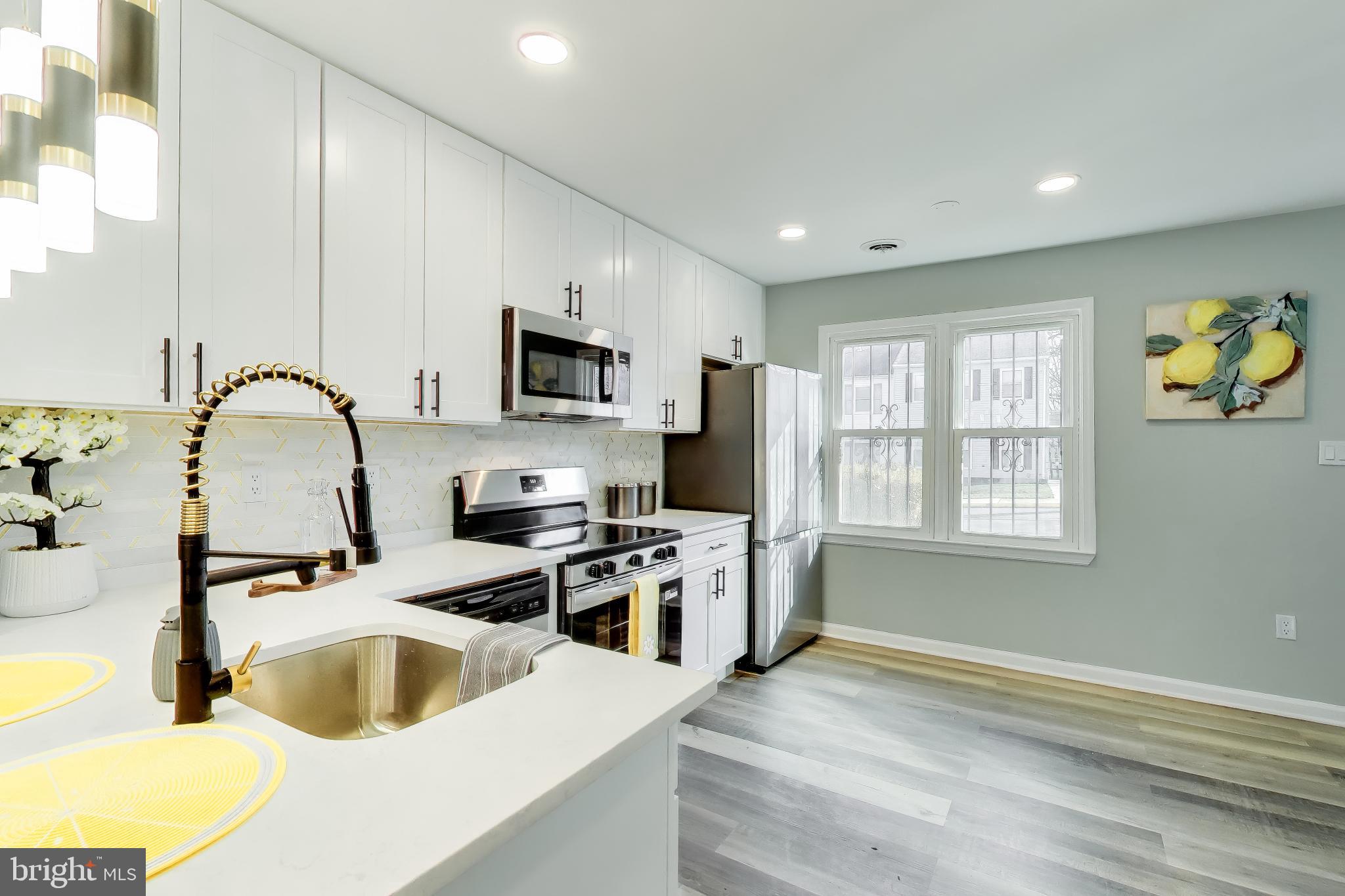 2267 Anvil Lane Temple Hills, MD 20748 - Photo 12 of 32 Kitchen