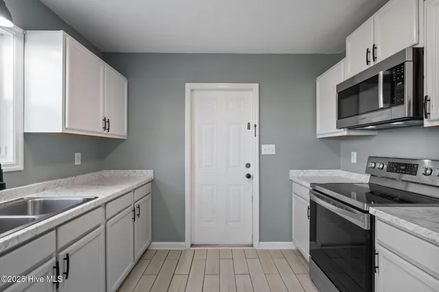 $252,000 | 506 Sumrell Way, Hubert, NC 28539