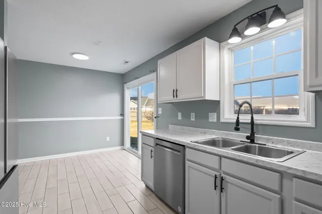 $252,000 | 506 Sumrell Way, Hubert, NC 28539