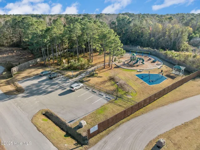 $252,000 | 506 Sumrell Way, Hubert, NC 28539