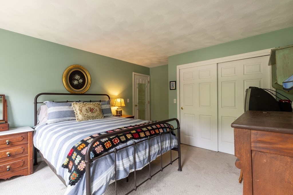 16 Atherton Road Hudson, MA 01749 - Photo 23 of 42 Gallery Image 23