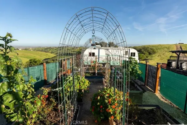 $750,000 | 1730 Sutliff Road, Paso Robles, CA 93446