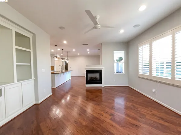 $745,000 | 1124 Lake Park Drive, Oakley, CA 94561