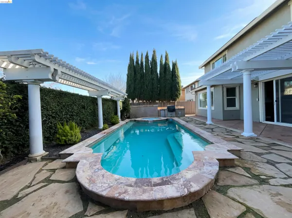 $745,000 | 1124 Lake Park Drive, Oakley, CA 94561