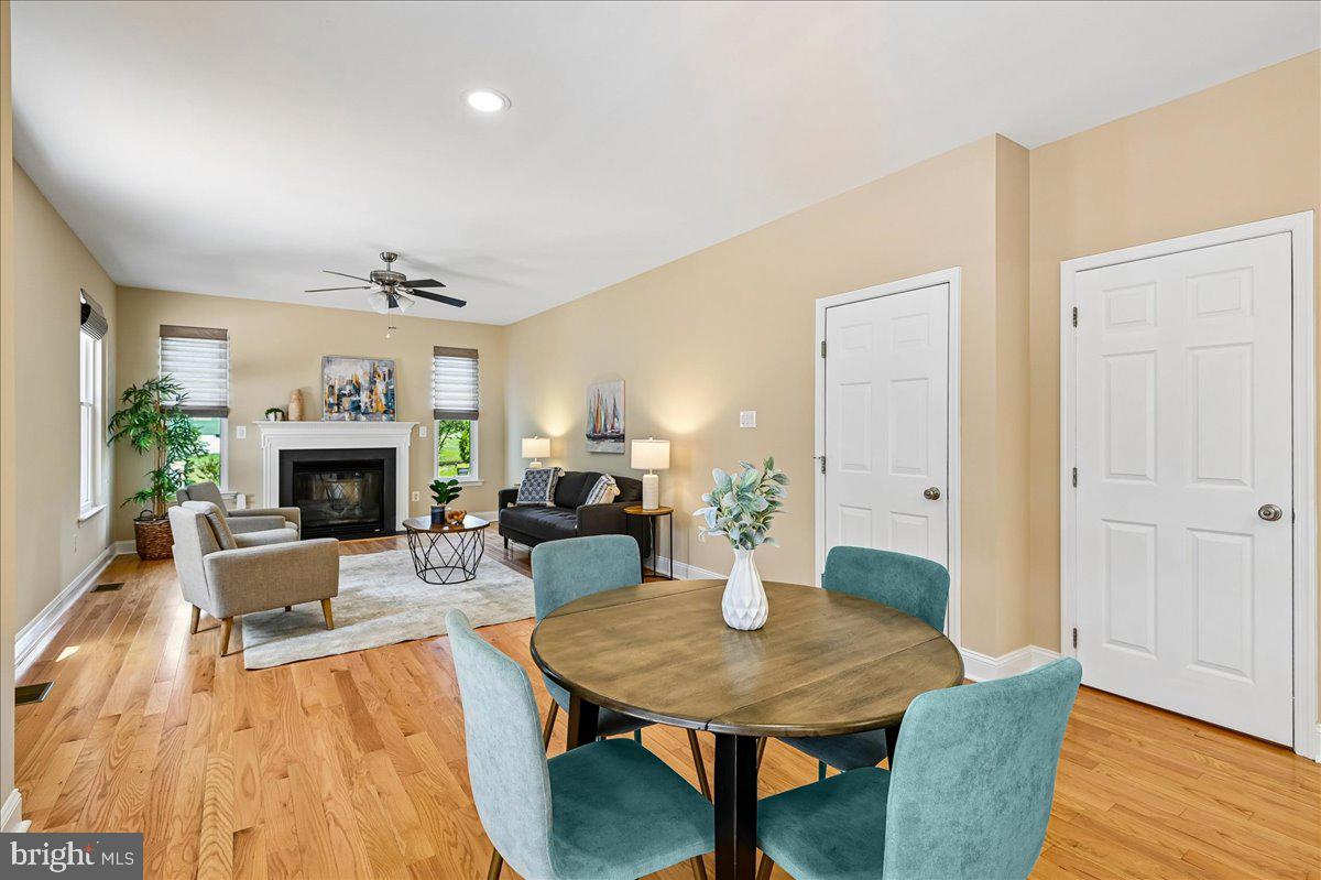 603 Queenstown Road Severn, MD 21144 - Photo 18 of 85 Bright and inviting living space.