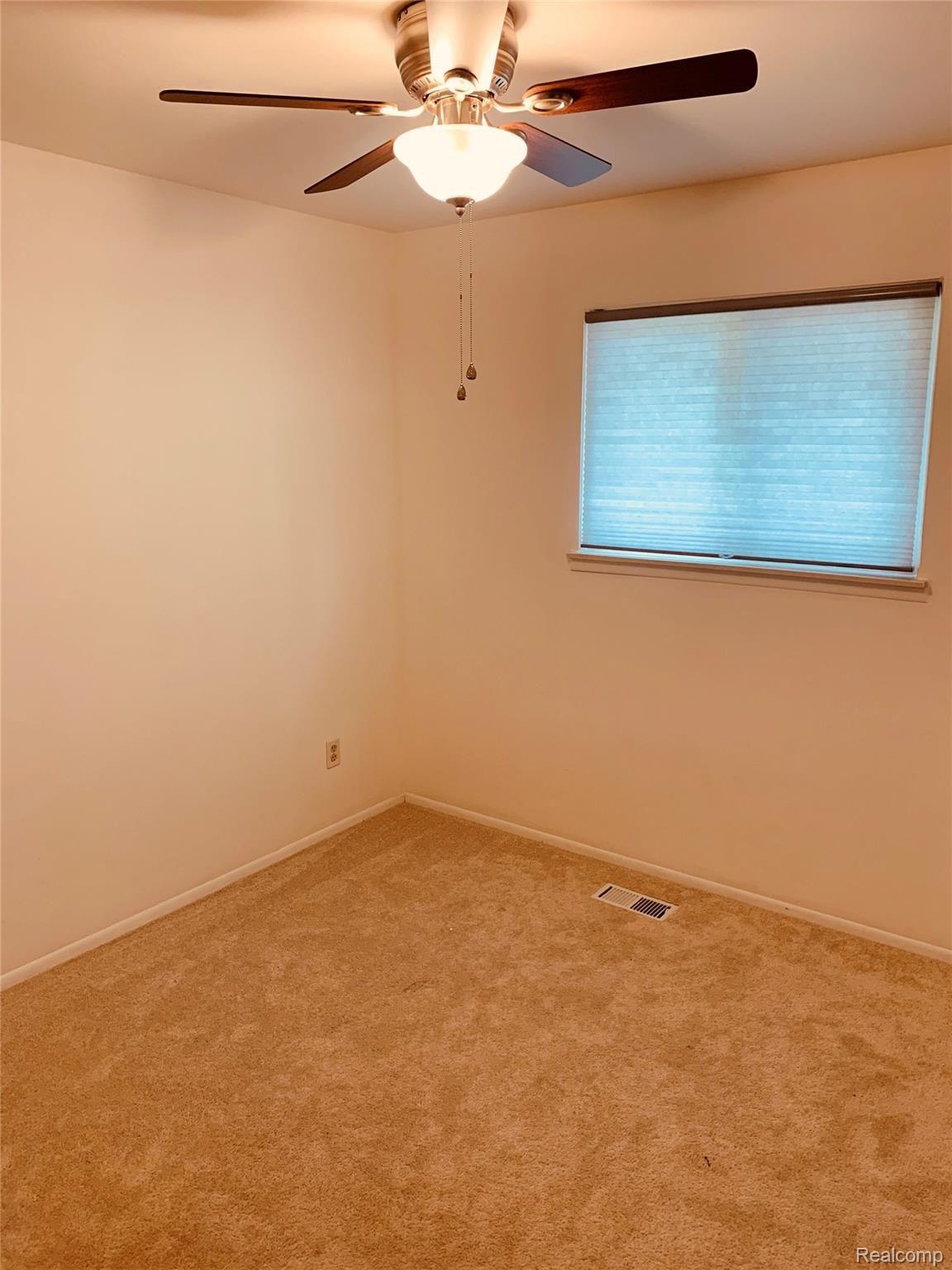 5463 Independence Colony Road Grand Blanc, MI 48439 - Photo 12 of 24 IMG_E1945.JPG