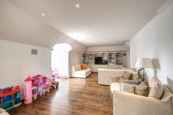 $18,000 | 3440 Locke Lane, Houston, TX 77027