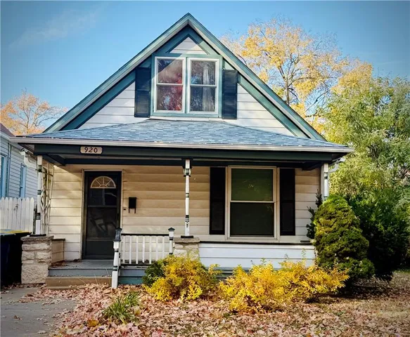 $360,000 | 920 West 42nd Street, Kansas City, MO 64111