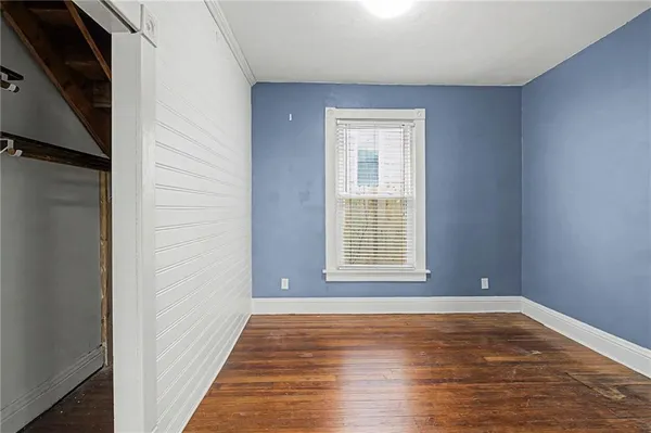 $290,000 | 920 West 42nd Street, Kansas City, MO 64111