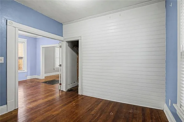 $290,000 | 920 West 42nd Street, Kansas City, MO 64111