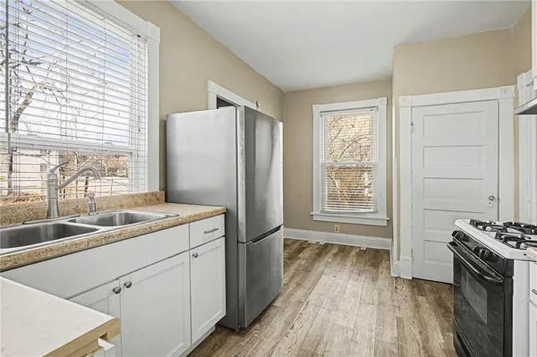 $290,000 | 920 West 42nd Street, Kansas City, MO 64111