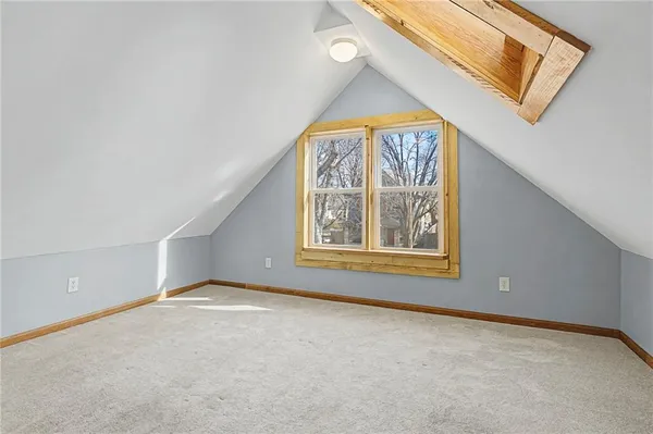 $290,000 | 920 West 42nd Street, Kansas City, MO 64111