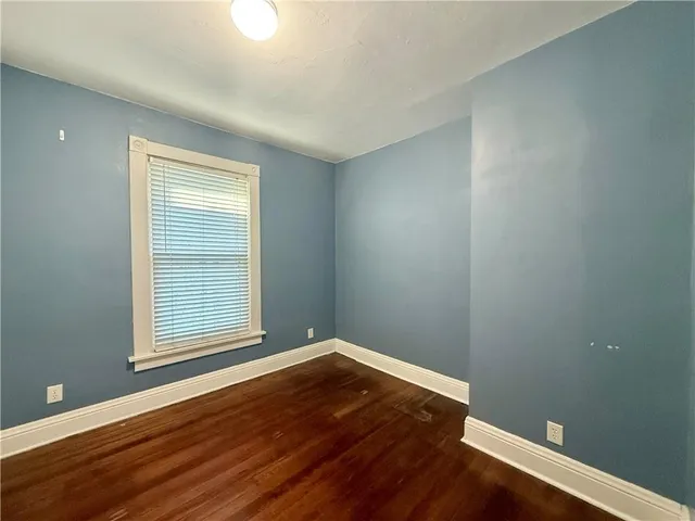 $360,000 | 920 West 42nd Street, Kansas City, MO 64111