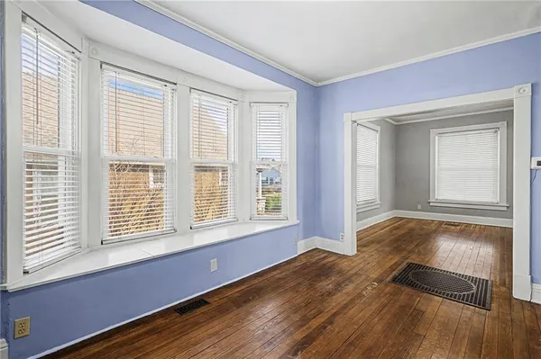 $290,000 | 920 West 42nd Street, Kansas City, MO 64111