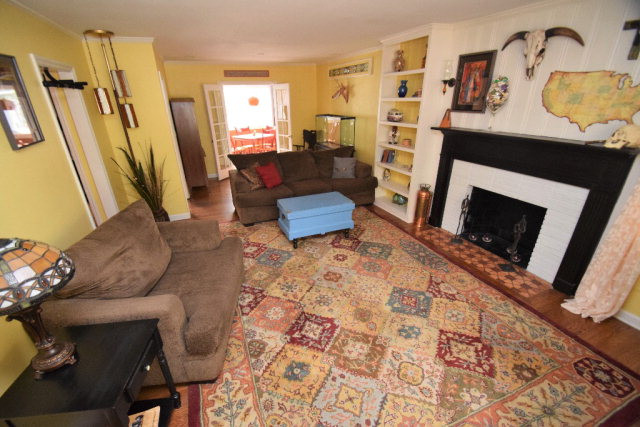 809 Boardman Road Aiken, SC 29803 - Photo 4 of 28 Living Room view 2