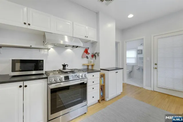 $4,900 | 61 Hillside Avenue, Cresskill, NJ 07626