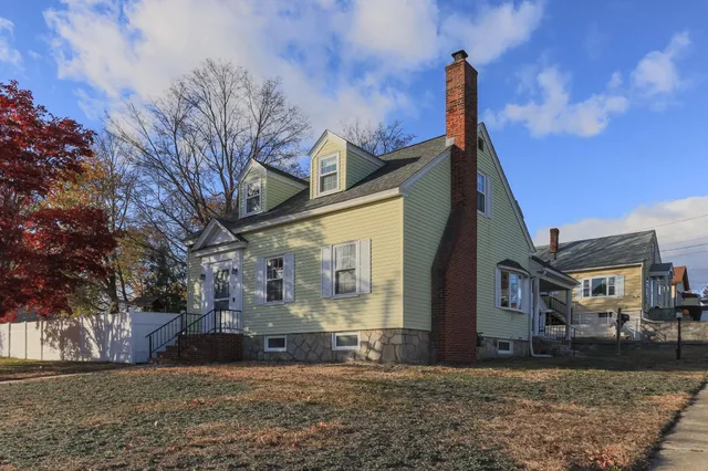 $450,000 | 509 Kelley Street, Manchester, NH 03102