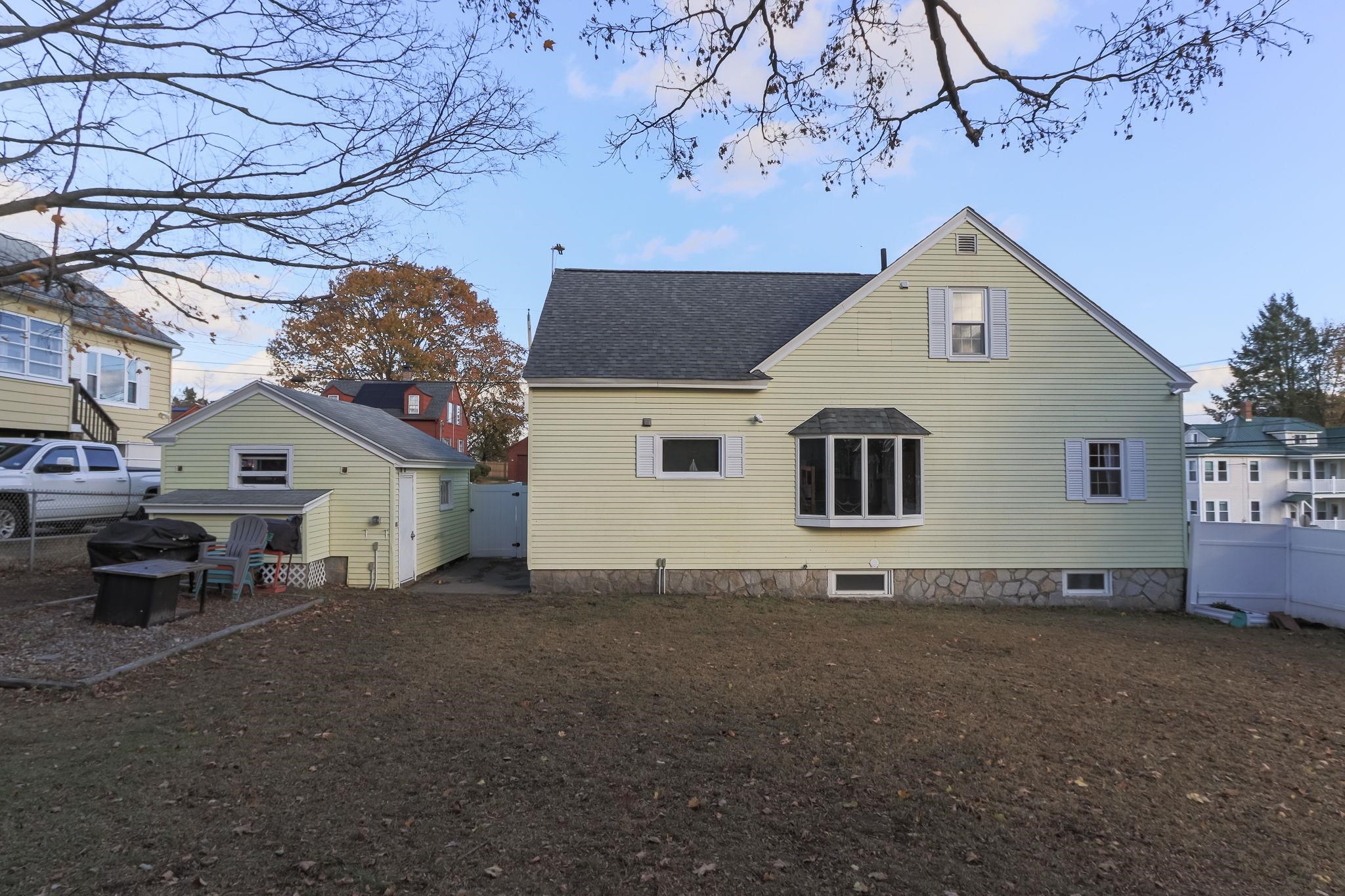 509 Kelley Street Manchester, NH 03102 - Photo 11 of 46