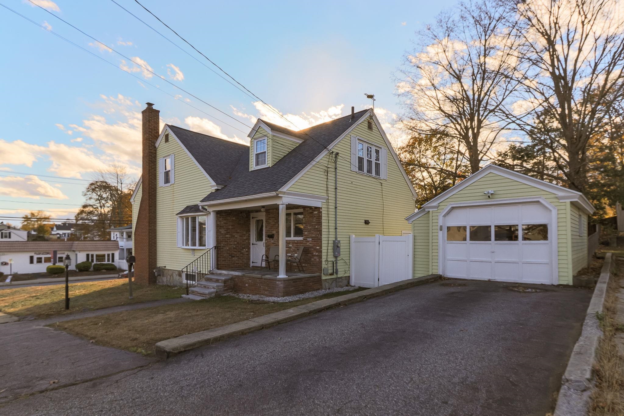 509 Kelley Street Manchester, NH 03102 - Photo 12 of 46