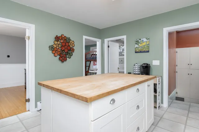 $450,000 | 509 Kelley Street, Manchester, NH 03102