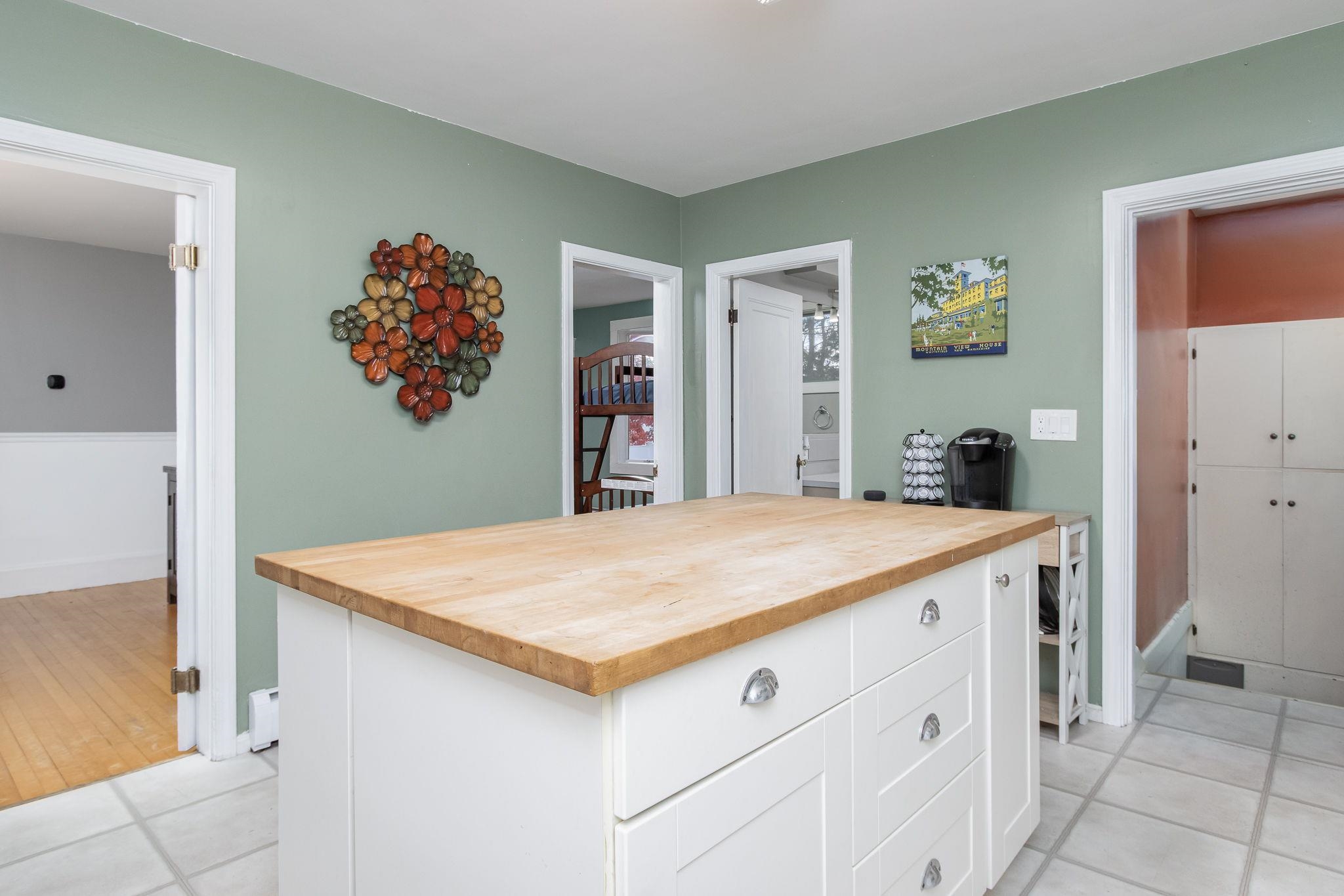 509 Kelley Street Manchester, NH 03102 - Photo 16 of 46