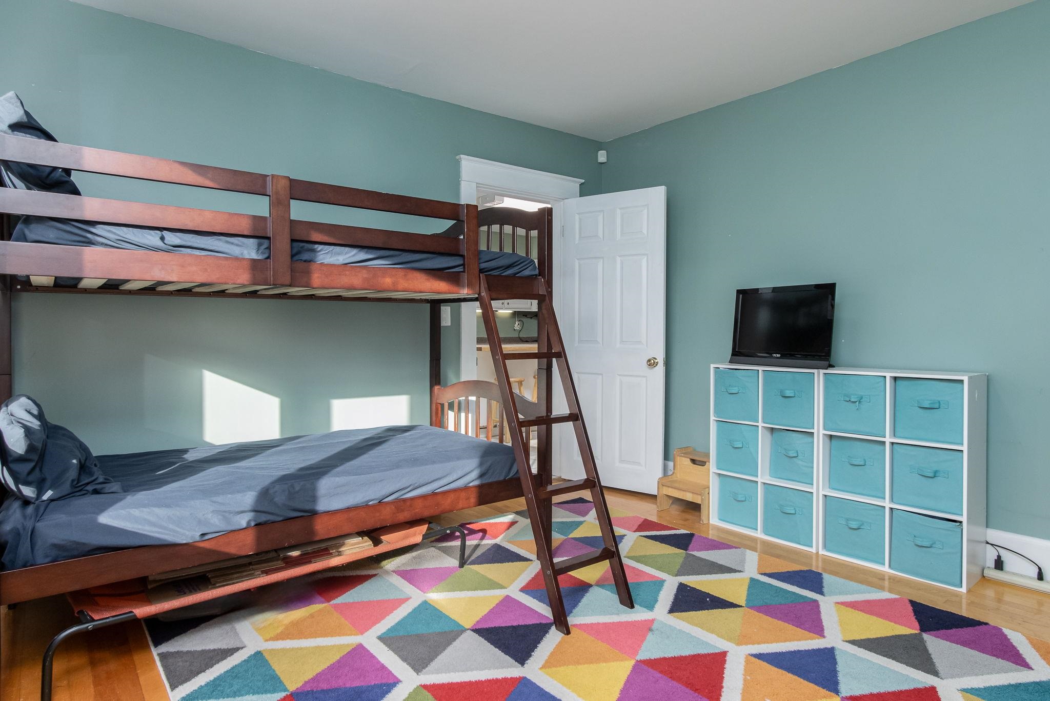 509 Kelley Street Manchester, NH 03102 - Photo 26 of 46