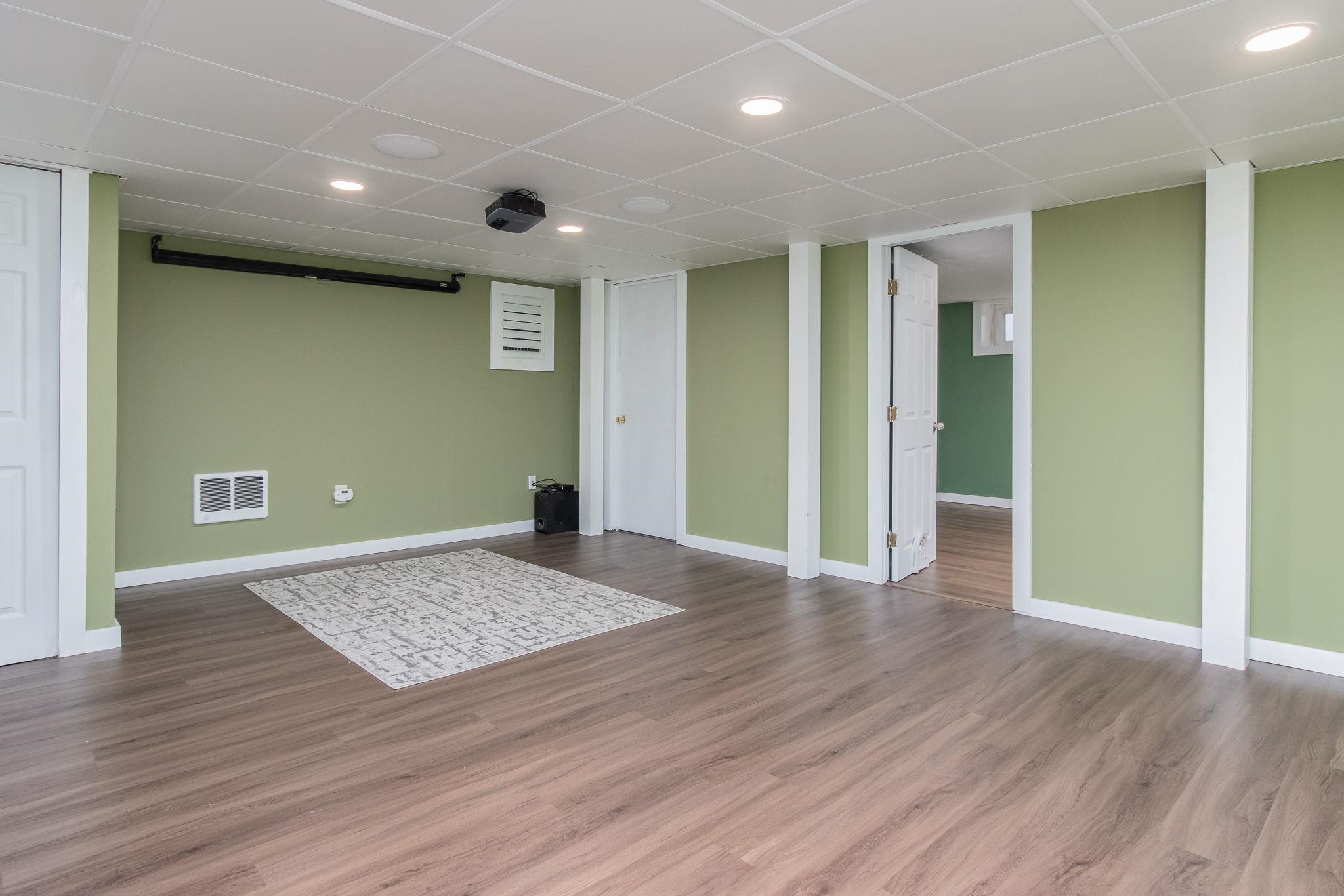 509 Kelley Street Manchester, NH 03102 - Photo 40 of 46