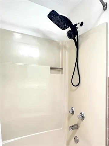 $2,700 | 3 Treetop Drive, Perinton, NY 14450