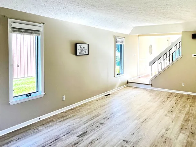 $2,700 | 3 Treetop Drive, Perinton, NY 14450