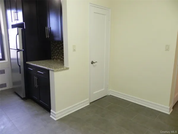 $2,350 | 160 South Middle Neck Road, Unit 1N, Great Neck, NY 11021