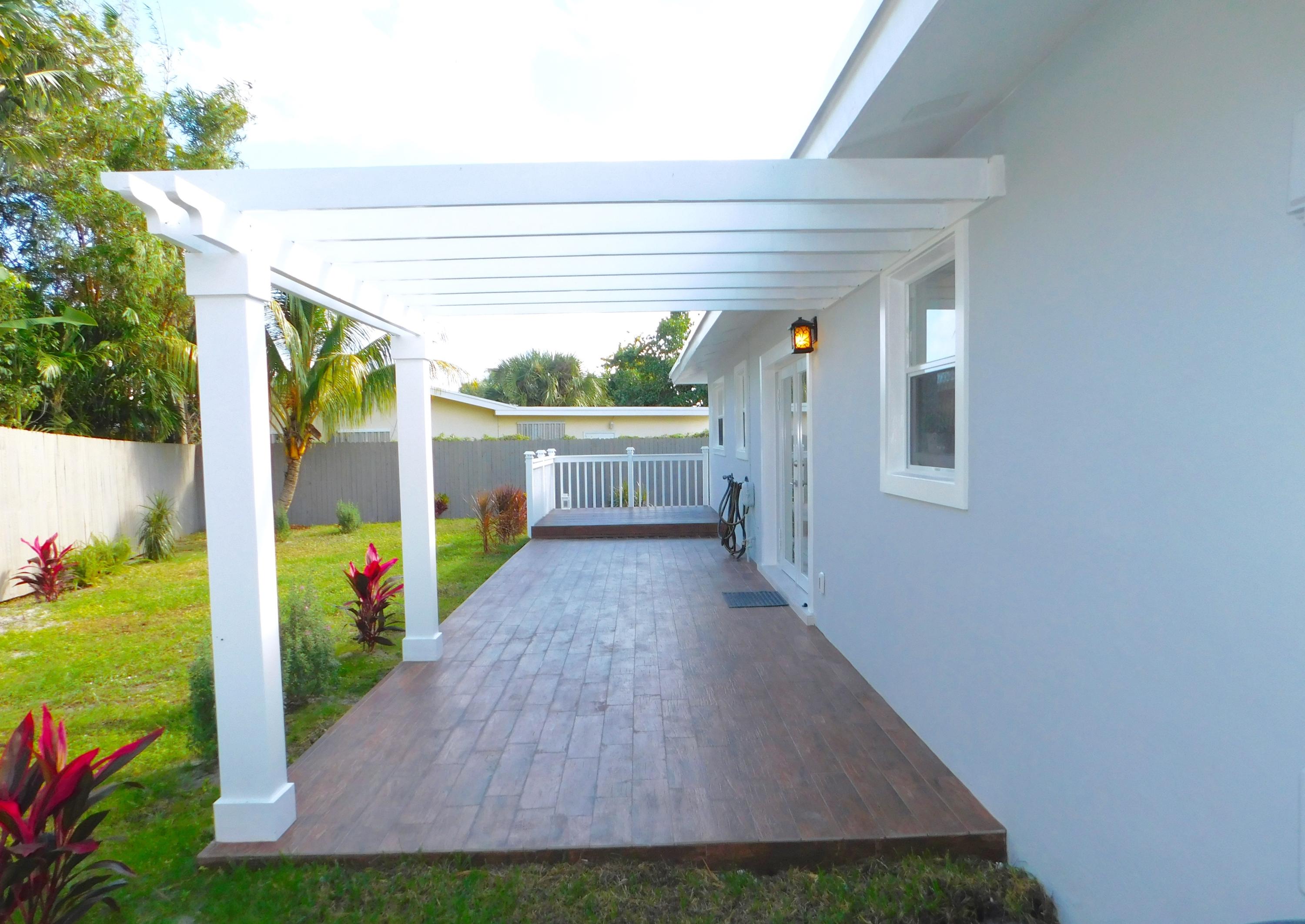 501 Northeast 36th Street Boca Raton, FL 33431 - Photo 8 of 26 Back view 3