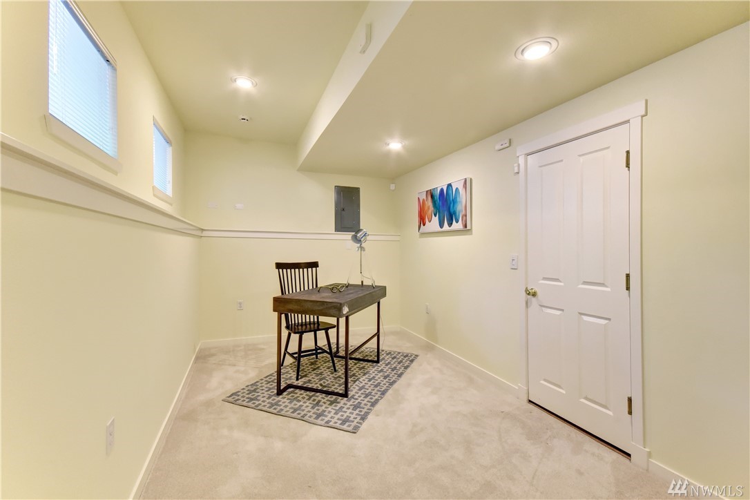 13003 Northeast 182nd Street, Unit B Bothell, WA 98011 - Photo 14 of 18 Gallery Image 14