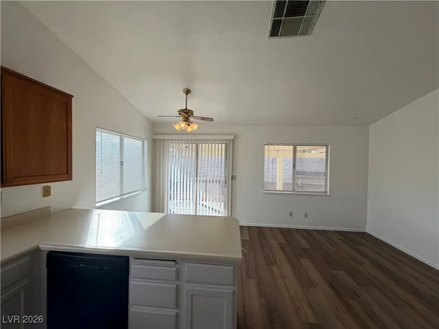 $2,099 | 6301 Copperfield Avenue, Las Vegas, NV 89108