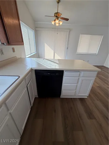 $2,099 | 6301 Copperfield Avenue, Las Vegas, NV 89108