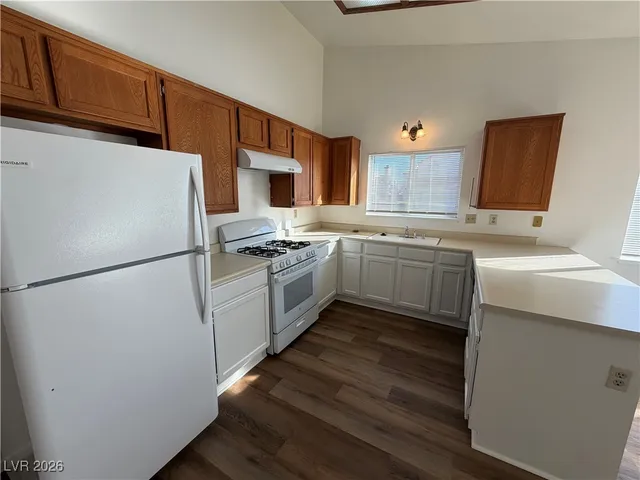 $2,099 | 6301 Copperfield Avenue, Las Vegas, NV 89108