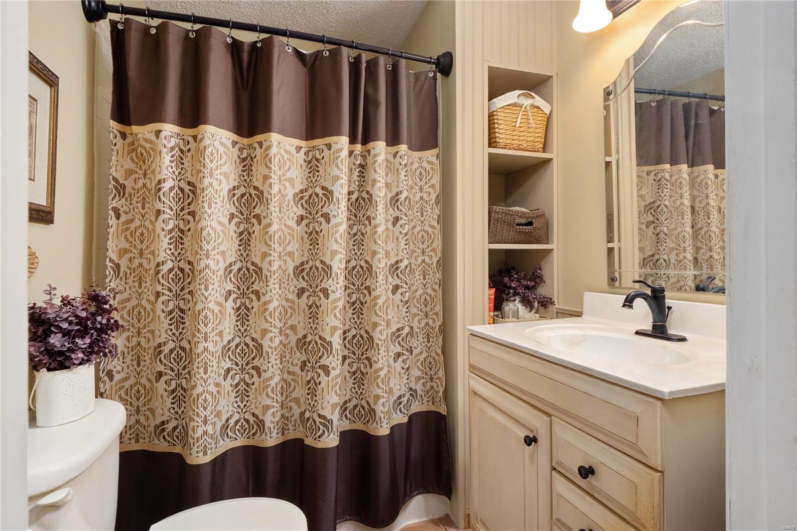 801 Winslow Road Belleville, IL 62223 - Photo 12 of 34 Gallery Image 12