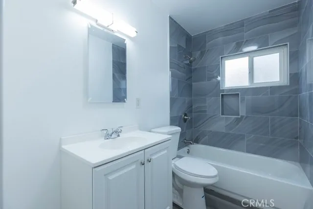 $1,850 | 5476 Linden Avenue, Unit 1, Long Beach, CA 90805