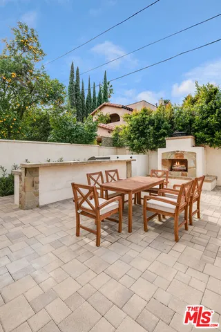 $10,000 | 4419 Clybourn Avenue, Toluca Lake, CA 91602