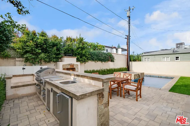 $10,000 | 4419 Clybourn Avenue, Toluca Lake, CA 91602