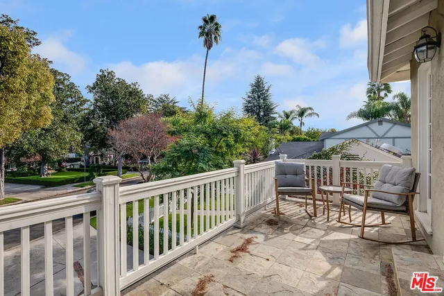 $10,000 | 4419 Clybourn Avenue, Toluca Lake, CA 91602