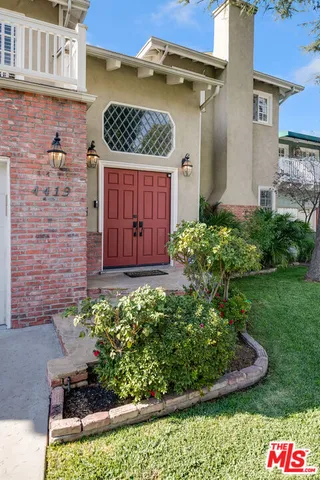 $10,000 | 4419 Clybourn Avenue, Toluca Lake, CA 91602