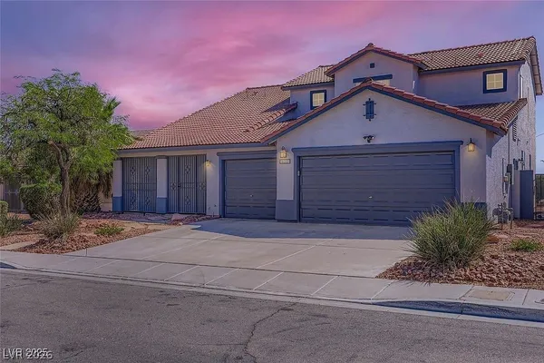 $2,850 | 8061 Petunia Flower Way, Las Vegas, NV 89147