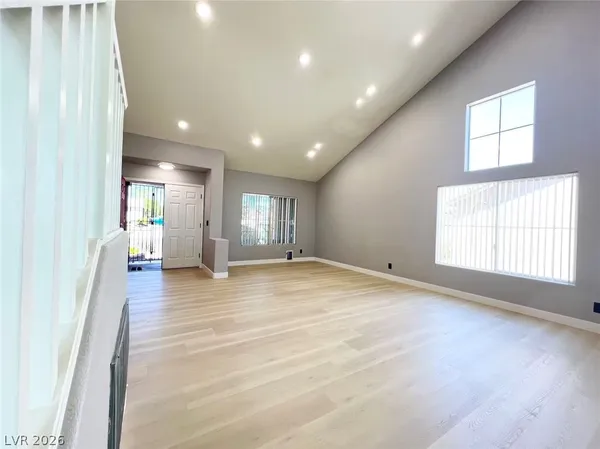 $2,850 | 8061 Petunia Flower Way, Las Vegas, NV 89147