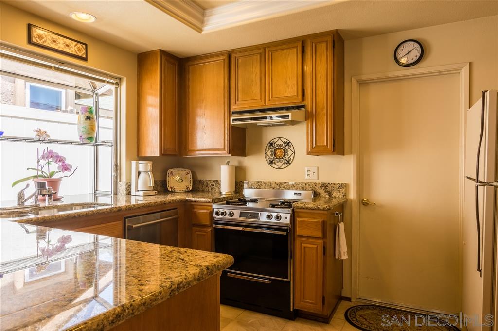 10430 Cadwell Road Santee, CA 92071 - Photo 3 of 17