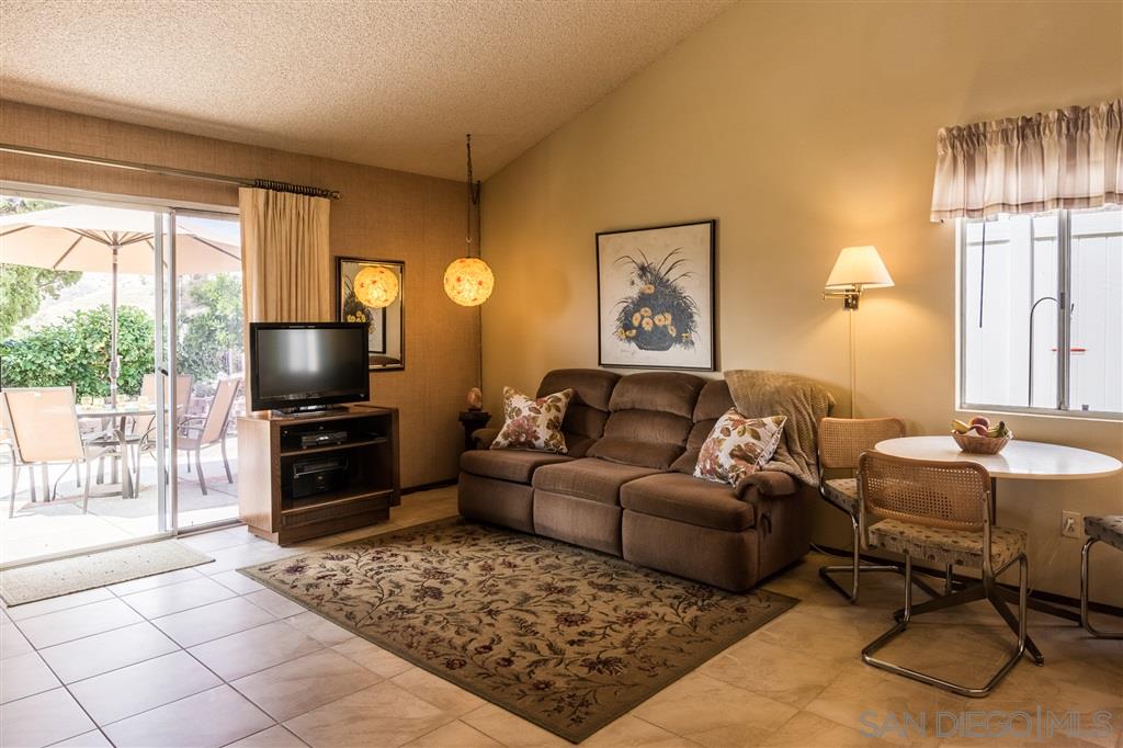 10430 Cadwell Road Santee, CA 92071 - Photo 4 of 17